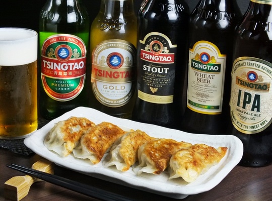焼き餃子と青島ビール