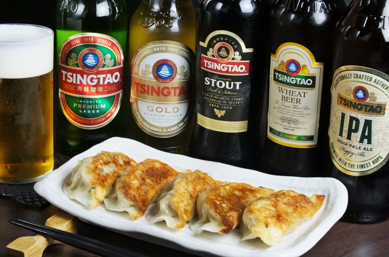 焼き餃子と青島ビール