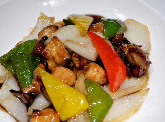 鶏肉と野菜の黒酢炒め