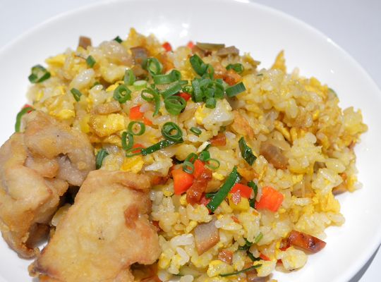 炒飯唐揚げ